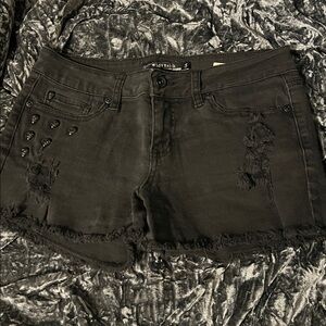Lovesick Distressed Skull Accent Shorts